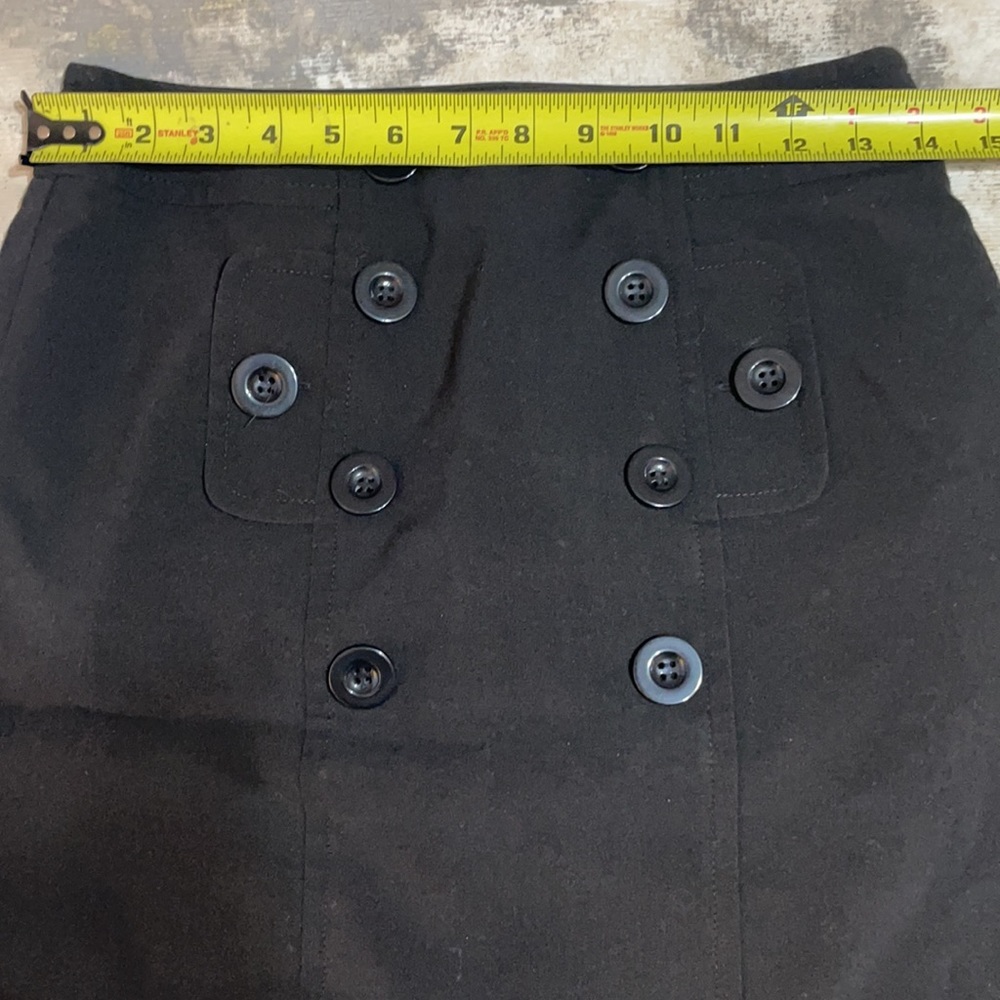 Ann Taylor Petites SZ 0P Black Mini Skirt Cute Front Button Detail and Side Zip - Picture 6 of 14